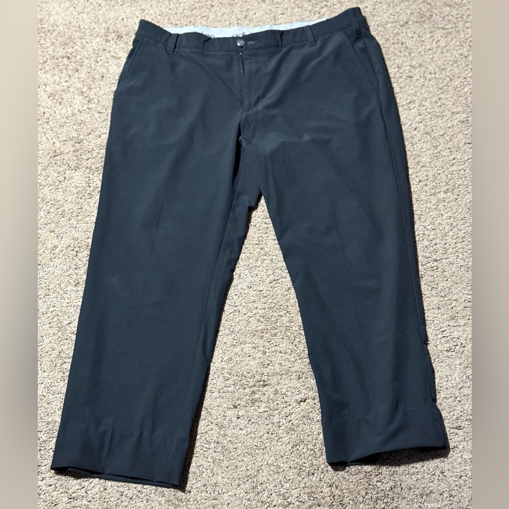 Adidas Golf Stretch Slacks - Size 38W x 30L - Excellent Condition